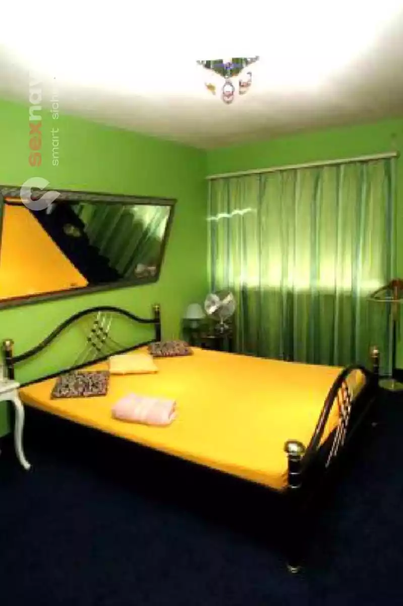 Haus 4 - Beste Kontaktbar Haus 4 - Beste Kontaktbar Zürich Umgebung