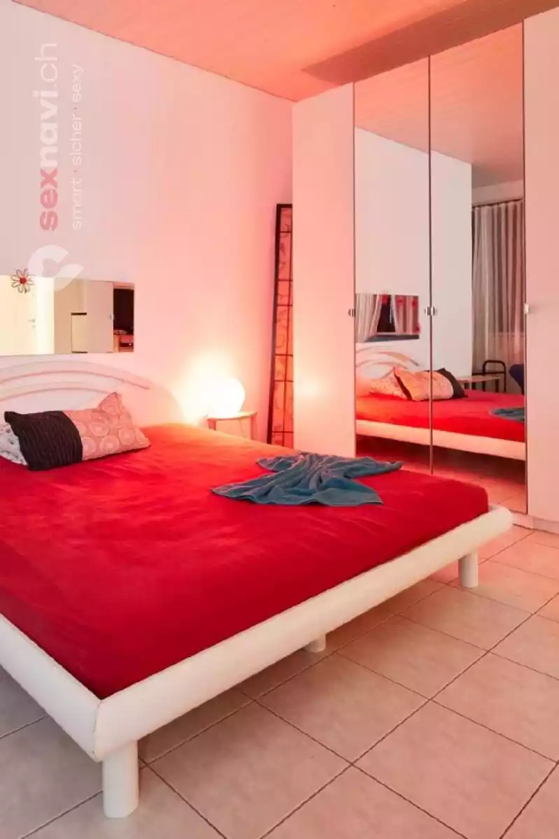 BLACK ROSES BLACK ROSES Bern Stadt