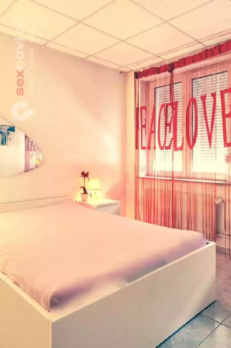 BLACK ROSES BLACK ROSES Bern Stadt