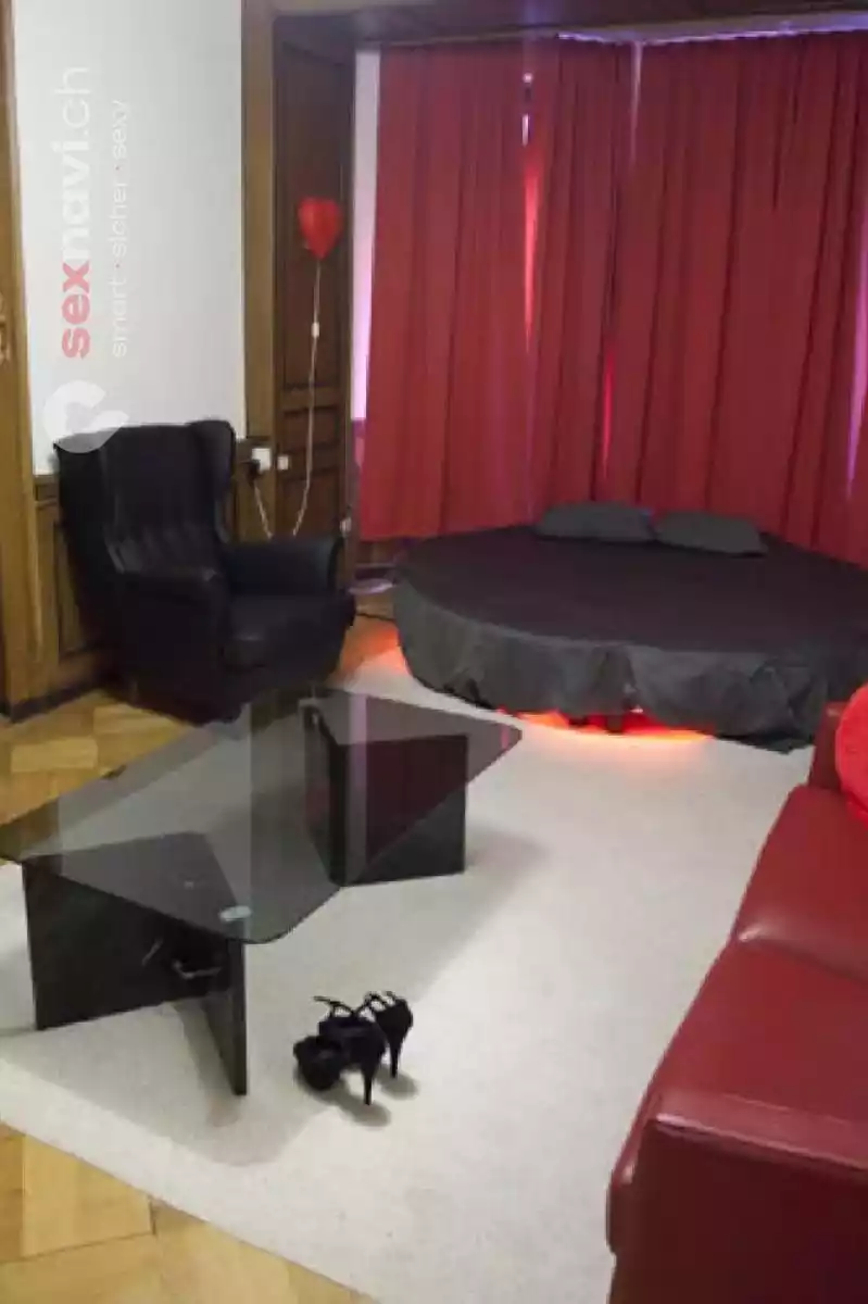 Le Diams Le Diams Neuchatel / Neuenburg