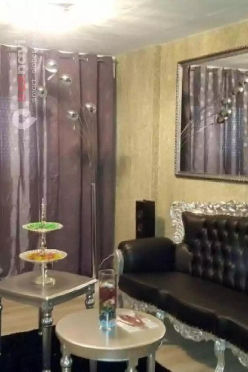 Salon Geneva Girls V Salon Geneva Girls V Genève / Genf