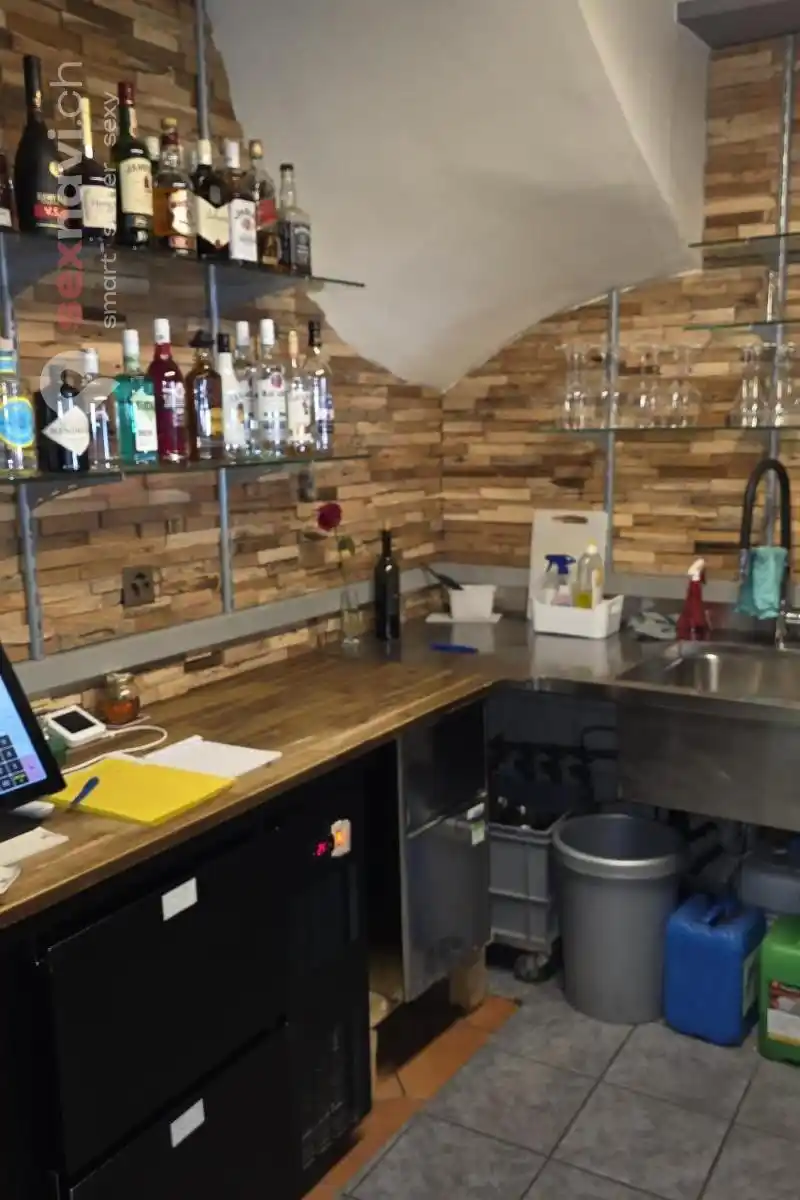 Top. Gelegenheit Bar mit Fumoir und 10 Zimmer Basel, Basel, Schweiz