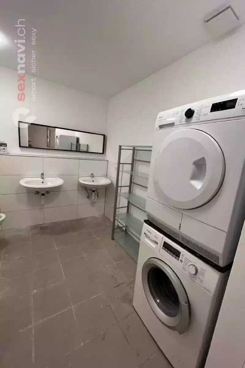 ⚡600 CHF/ Woche⚡  Schweiz, Luzern , Emmenbrücke