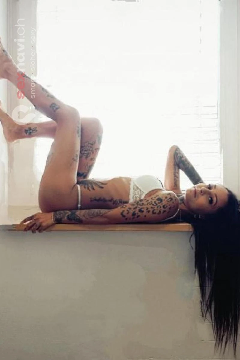 KETRIN Mega-heisser TEENIE... Basel, Basel, Schweiz