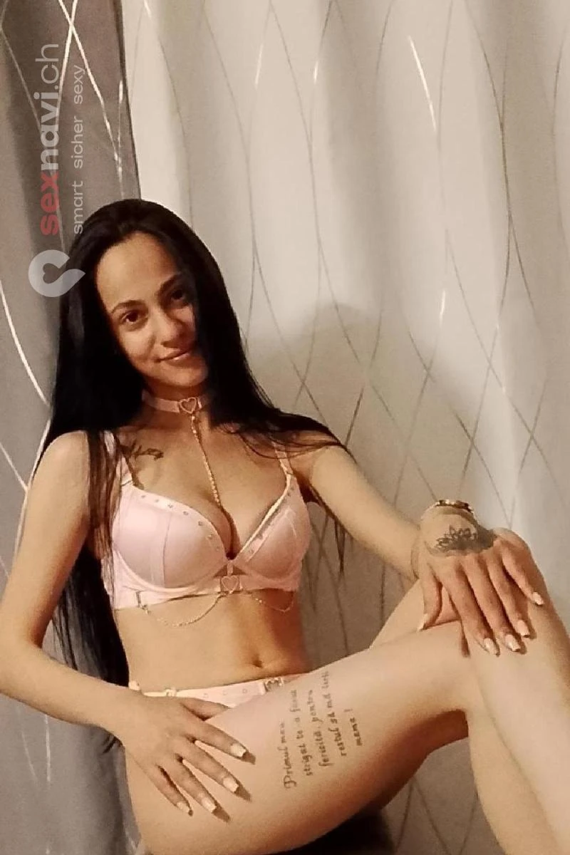 Antonia ⭐ Castello ⭐ St.Gallen, Thurgau, Schweiz, Brunnen, Schwyz