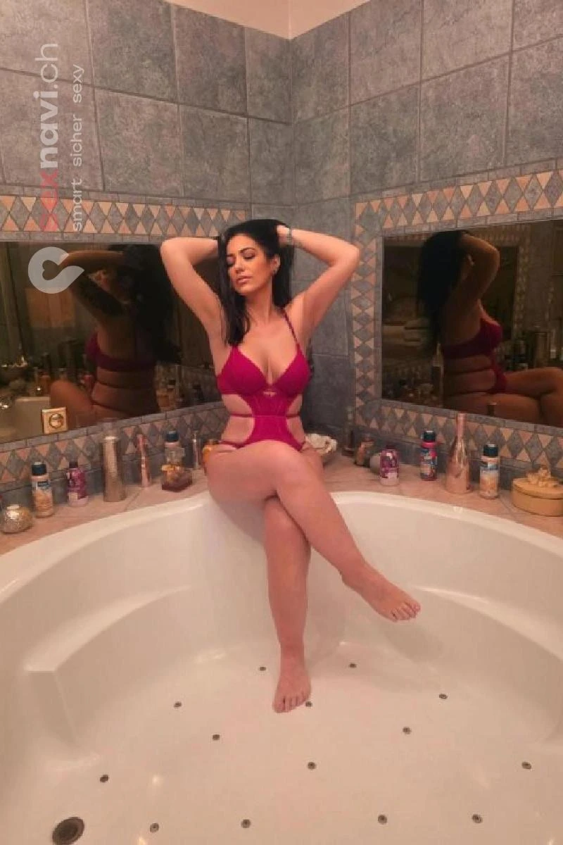 Jenny milf H&uuml;bsche xxx milf St.Gallen, &Ouml;sterreich, Thurgau, Schweiz, M&uuml;llheim Dorf