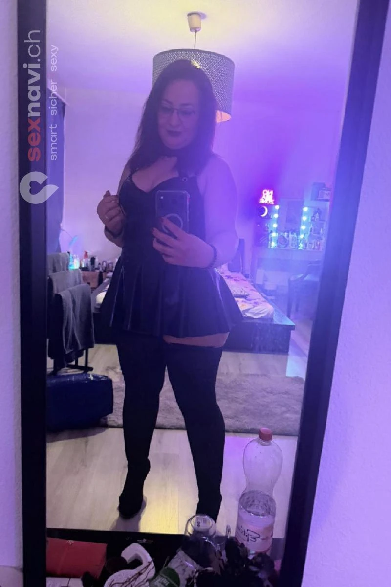 Adel Kleine h&uuml;bsche Hot Wife Zug, Emmen, Nidwalden, Schweiz, Luzern