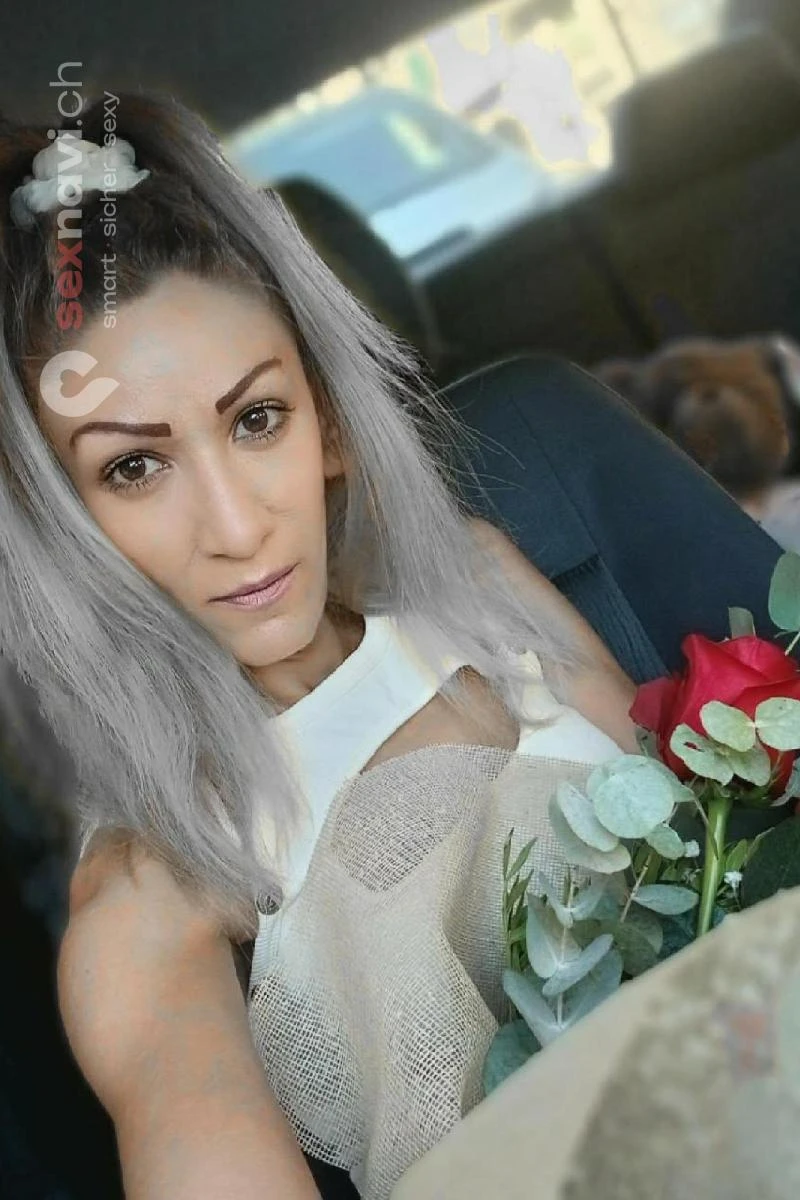 Roxi soon Bern Umgebung, Schweiz, Biel/Bienne - Grenchen, Solothurn