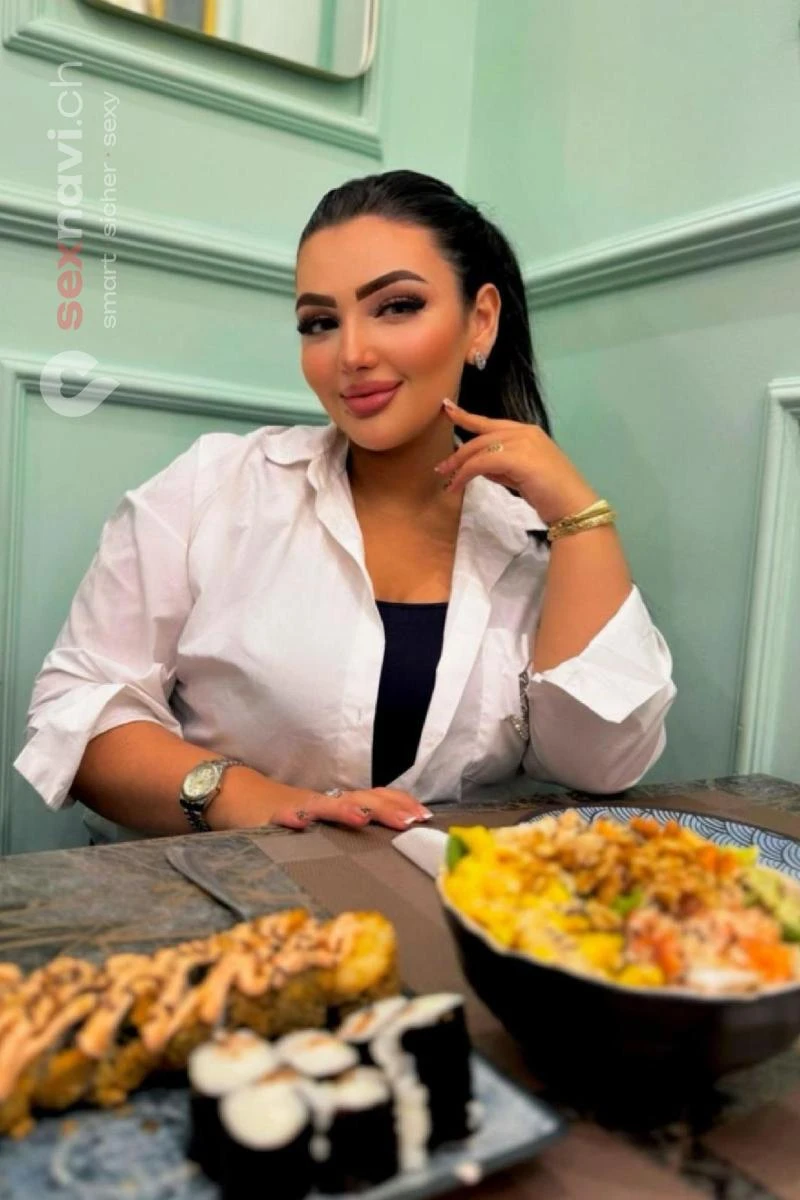 Channel CHUBBY TEEN CHUBBY ANAL SEX Waadt, Schweiz, Neuchatel / Neuenburg, Yverdon-les-Bains, Fribourg / Freiburg