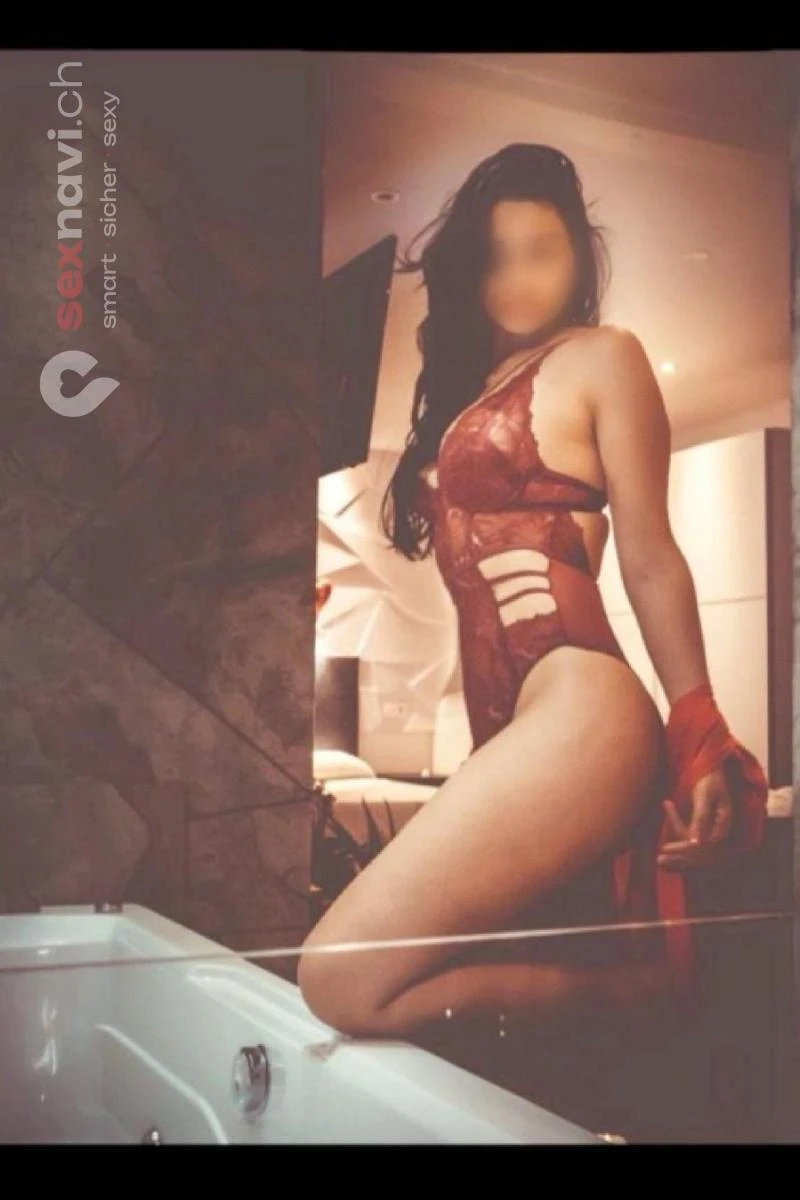 Angelica LATINA ANAL SEX CIM CIF Waadt, Biel/Bienne, Schweiz, Neuchatel / Neuenburg, Fribourg / Freiburg