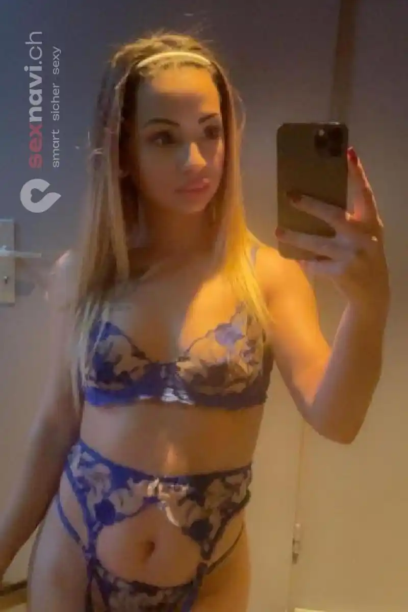 RENI Brandheisser Mega-Fick... Basel, Basel, Schweiz