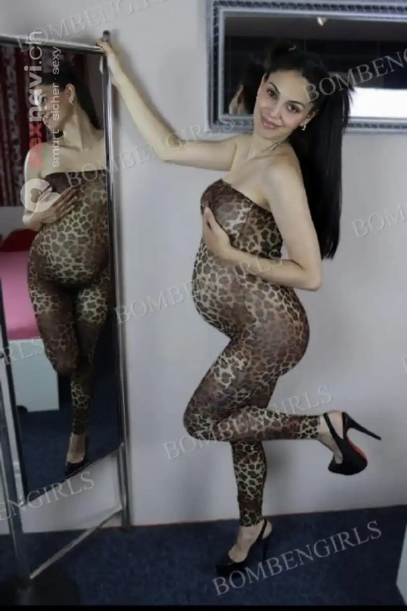 Jasmin + Muttermilch SEXY xxx BABY St.Gallen, &Ouml;sterreich, Thurgau, Schweiz, M&uuml;llheim Dorf