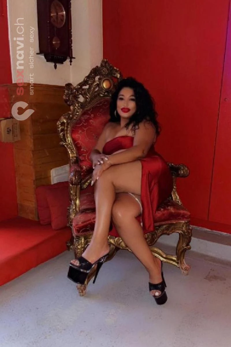 Simina Milf 💢 J&auml;gerbar 💢 Schweiz, Luzern , Seewen SZ, Schwyz