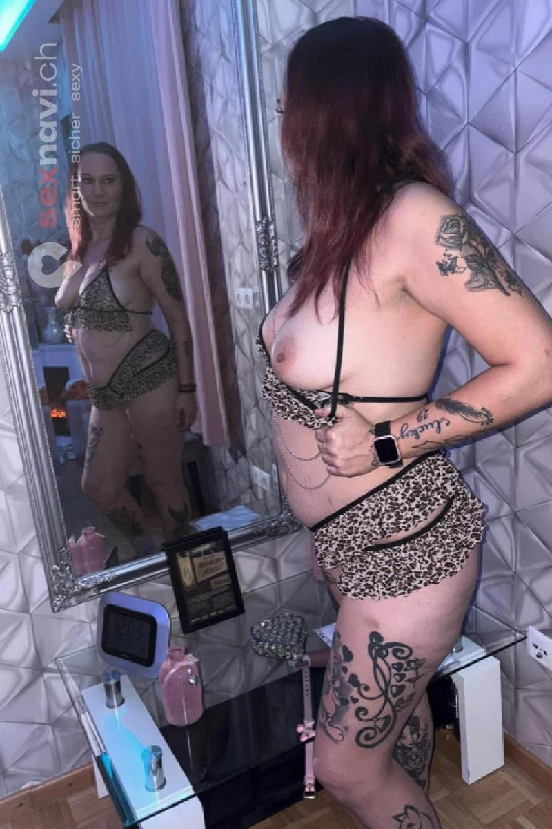 Naomi Anal Queen Bern Umgebung, Bern Stadt, Steffisburg, Schweiz, Biel/Bienne - Grenchen