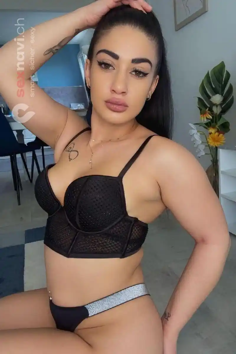 Giulia TEEN TEEN COME IN FACE Jura, Biel/Bienne, Schweiz, Neuchatel / Neuenburg, Fribourg / Freiburg