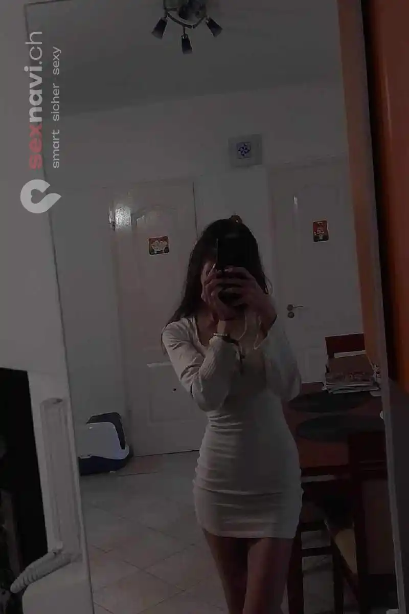 LUCA Schwanzgierig und eng gebaut Zürich Umgebung, Schaffhausen, Zürich Stadt, Schweiz, Thayngen