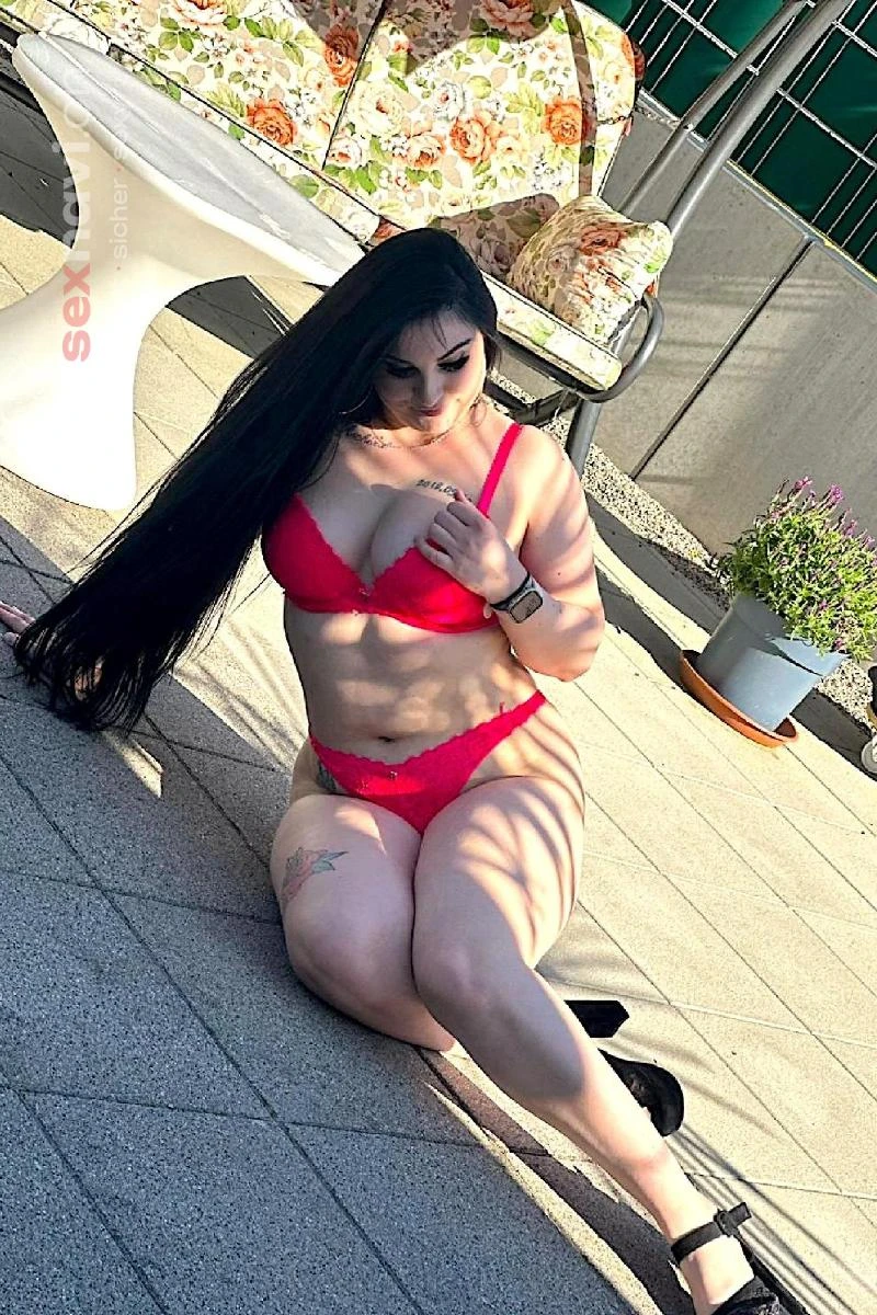 ELIF Brand-heisser und sehr schar Basel, Basel, Schweiz