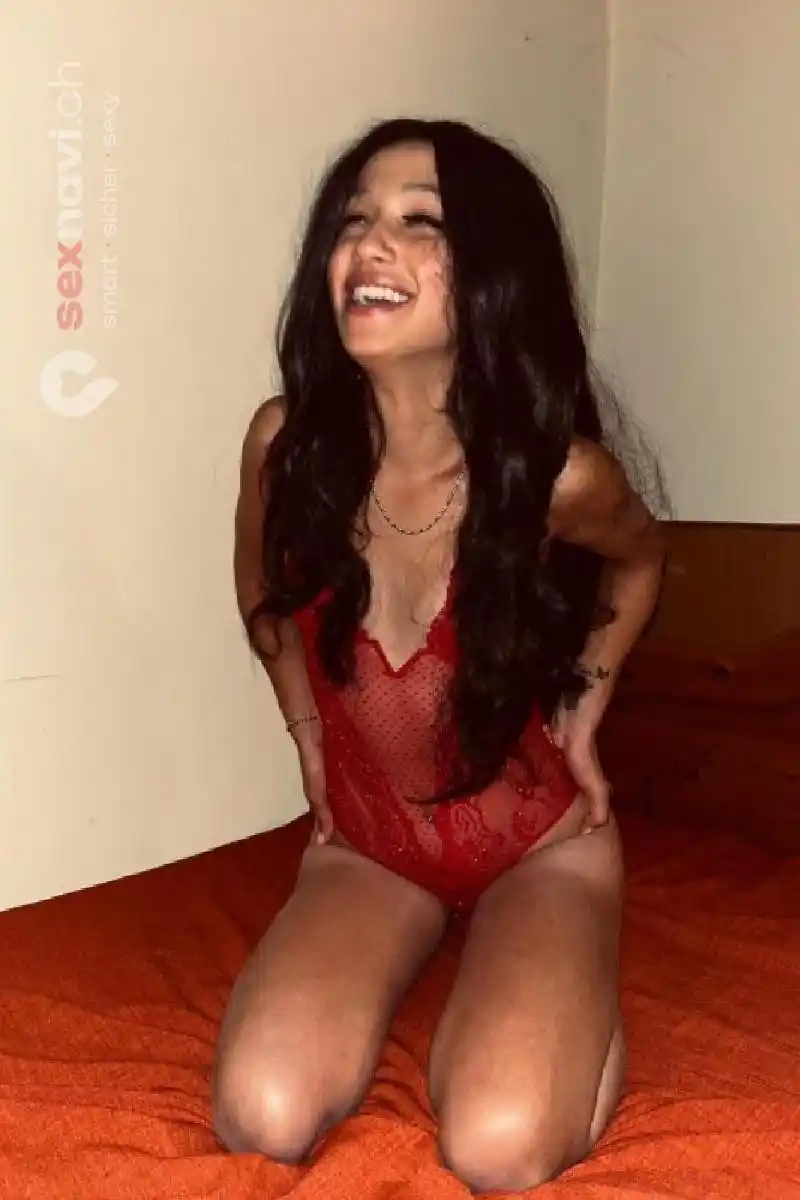 Teeny Tina SEXY xxx TEENY BABY St.Gallen, &Ouml;sterreich, Thurgau, Schweiz, M&uuml;llheim Dorf