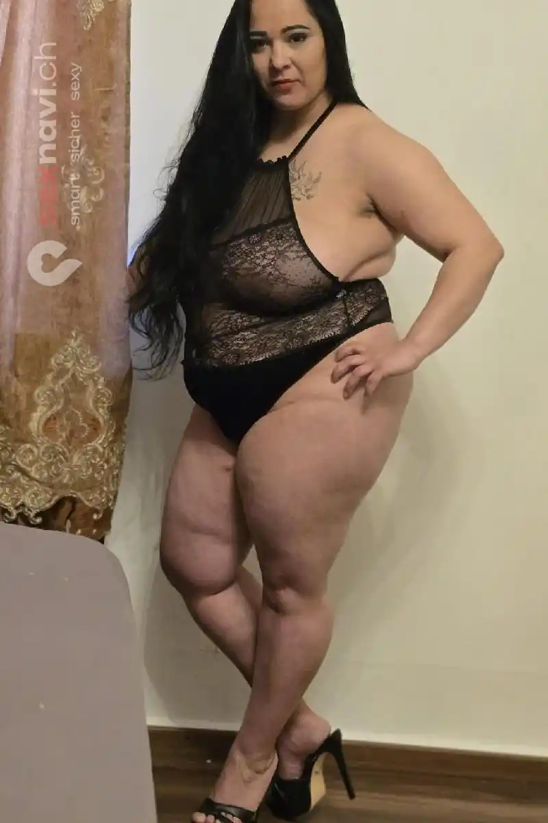 Amira XXXL Busen Aargau, Schweiz, Luzern , Schwyz