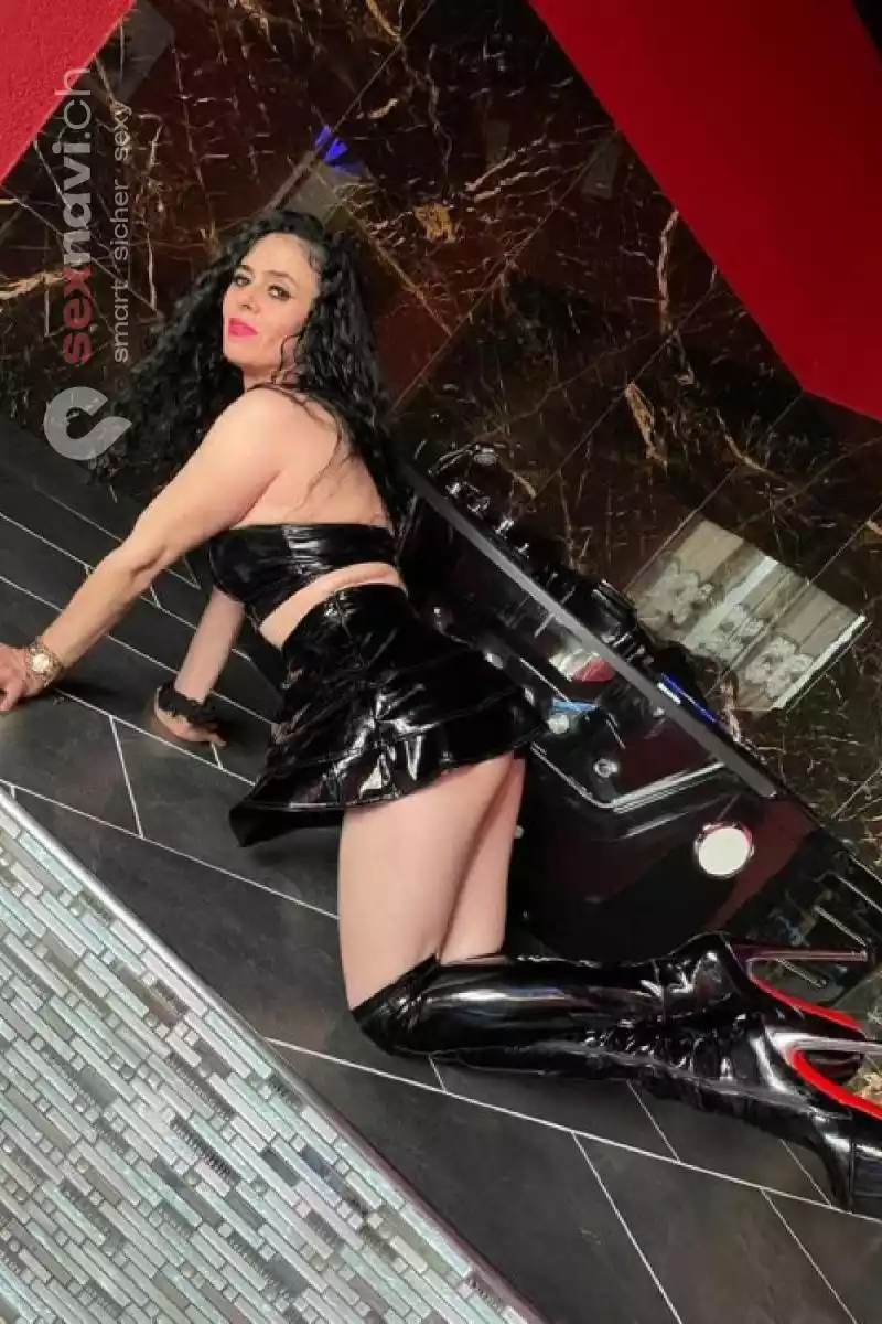 Ionela Perverse MILF Aargau, Schweiz, Solothurn, Oberentfelden