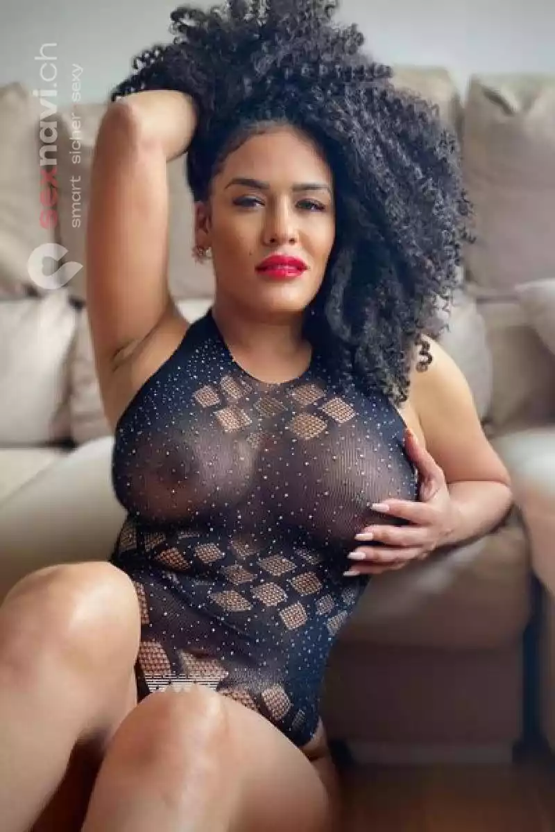 Ilona Milf Exotisches Vollweib St.Gallen, Thurgau, Schweiz, Brunnen, Schwyz