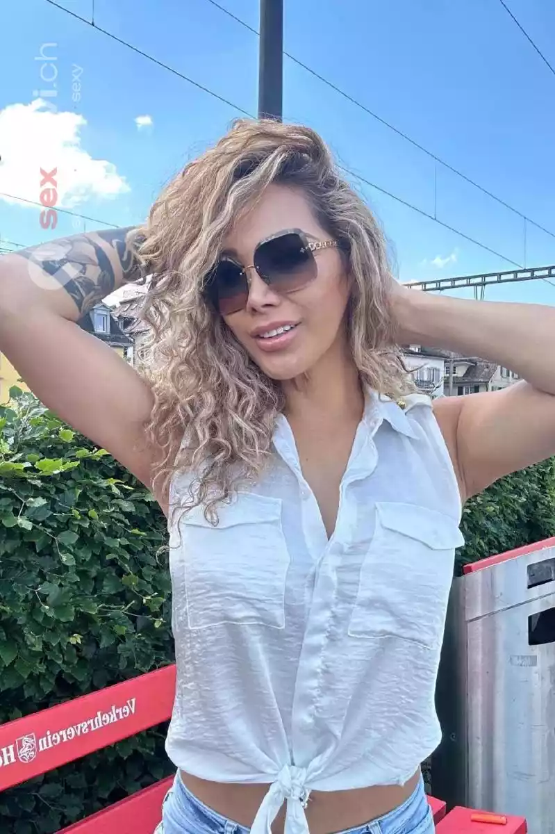 Alma Escobar F&uuml;r vieles verf&uuml;gbar 😘 St.Gallen, Glarus, Graub&uuml;nden, St. Margrethen SG, Schweiz