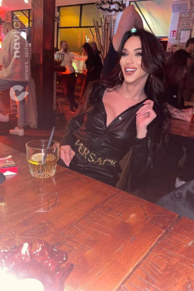 Romina TS luxus TS Party escort Basel, Schweiz