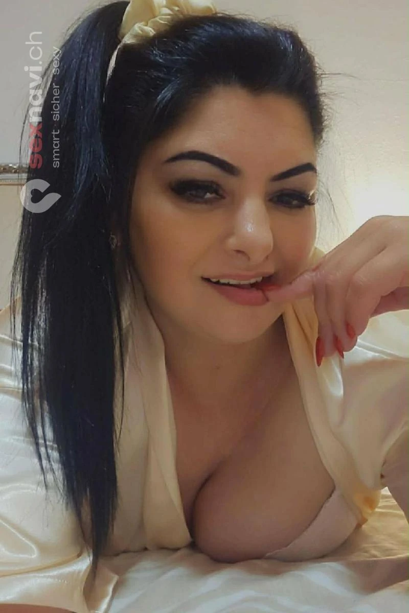 Zafira Hei&szlig;e Milf &Ouml;sterreich, Schweiz, Luzern , Pfaffnau