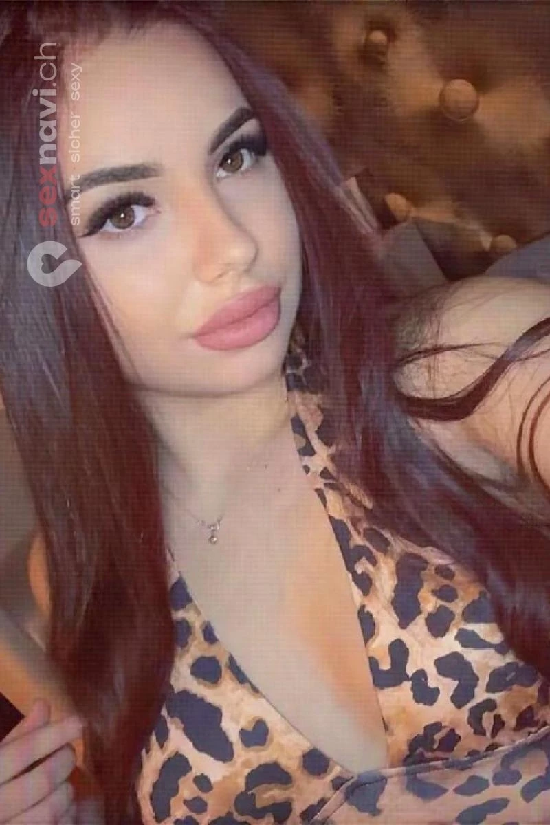 Chantal TEEN TEEN GFE FK BEST BLOWJOB Waadt, Schweiz, Neuchatel / Neuenburg, Yverdon-les-Bains, Fribourg / Freiburg