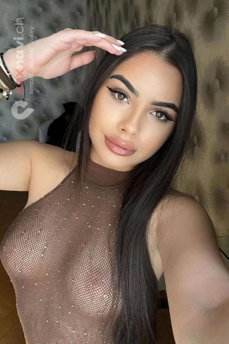 Chantal TEEN TEEN GFE FK BEST BLOWJOB Waadt, Schweiz, Neuchatel / Neuenburg, Yverdon-les-Bains, Fribourg / Freiburg