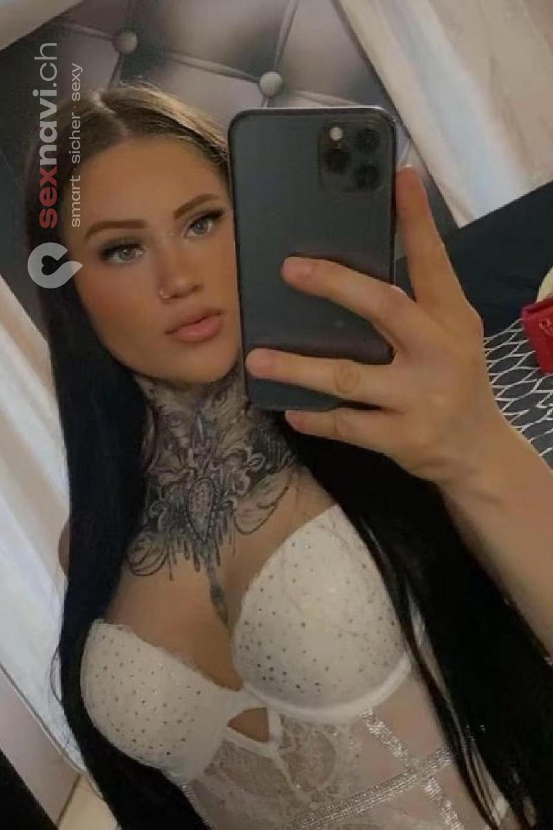 Lina Geiles Modell Frau St.Gallen, &Ouml;sterreich, Thurgau, Schweiz, M&uuml;llheim Dorf