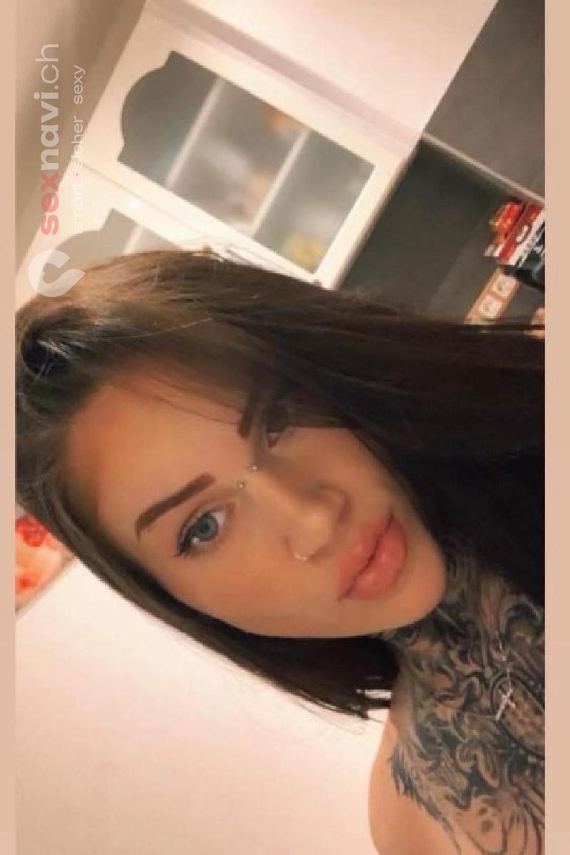Lina Geiles Modell Frau St.Gallen, &Ouml;sterreich, Thurgau, Schweiz, M&uuml;llheim Dorf