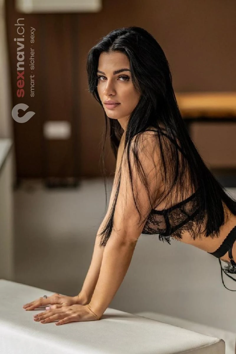 GINA-TOP-MODEL- slogen   Brand-heisses Onlyf Basel, Basel, Schweiz