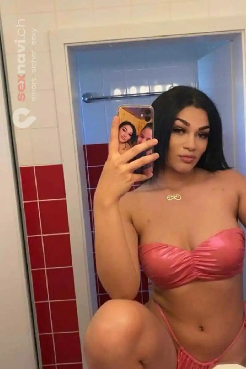 MIA Teenie will Dich tief spüren Basel, Basel, Schweiz