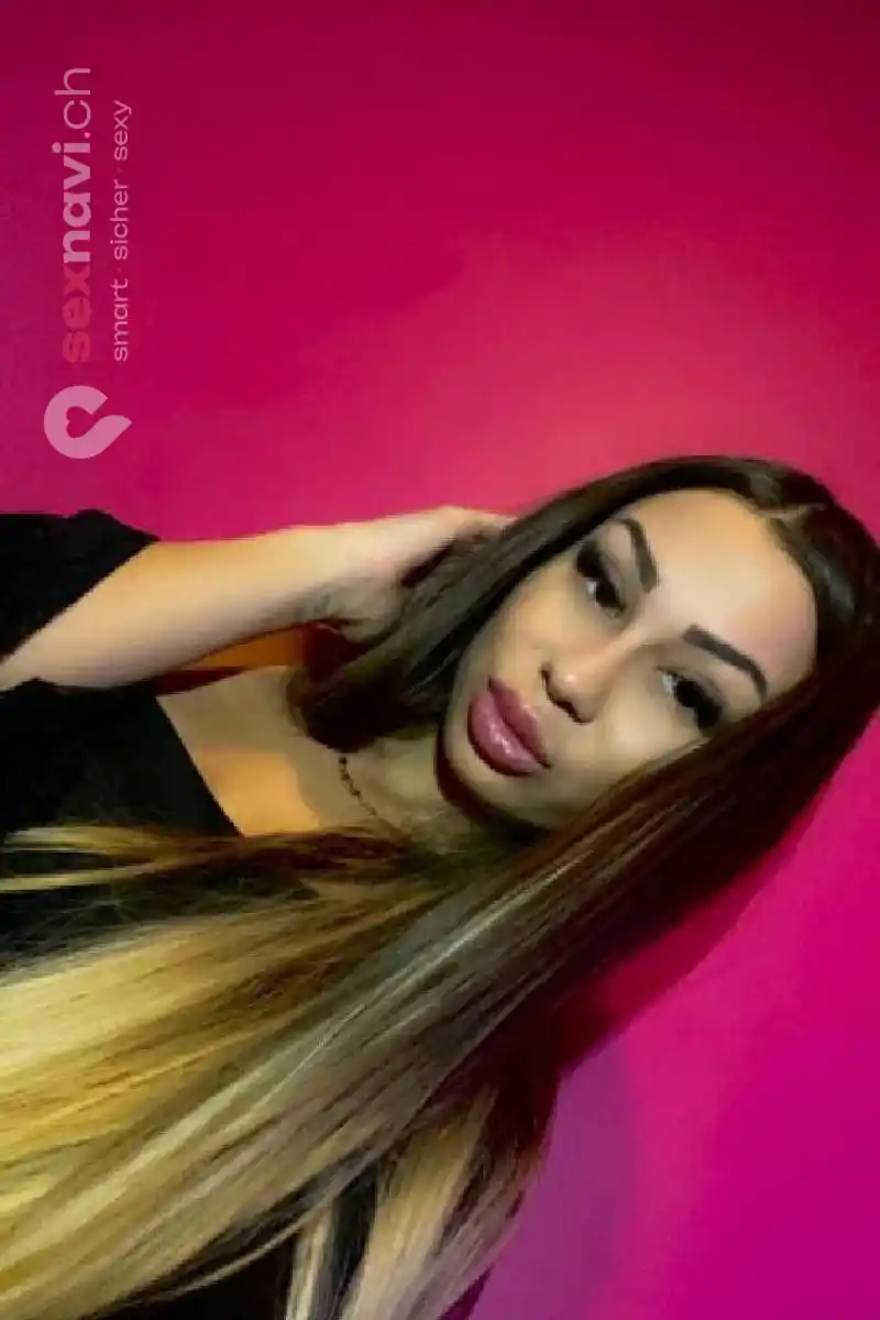 LAURA FICK-TEENIE mit Top-Body... Basel, Basel, Schweiz