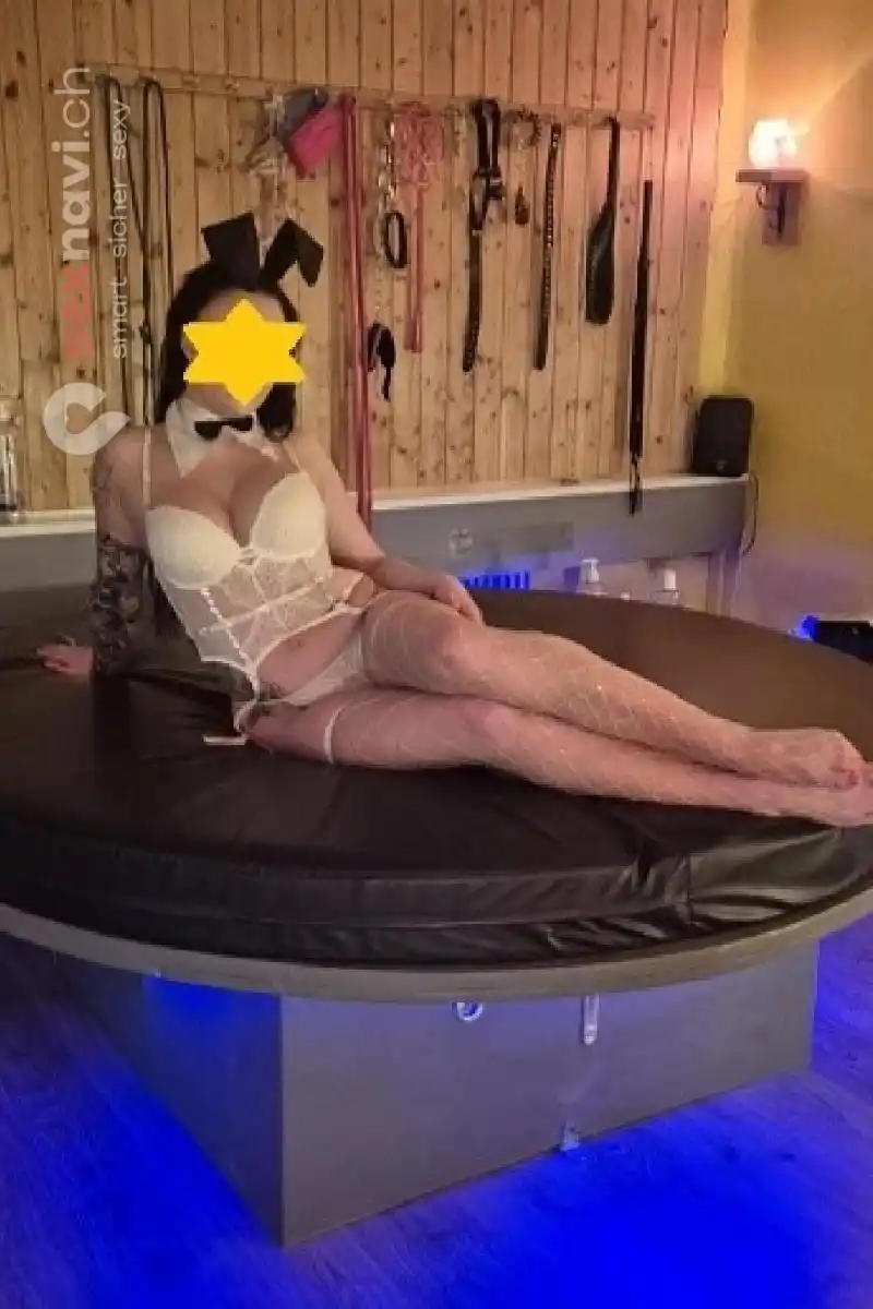 silvia und freundinn GEBURTSTAGS - SEXPARTY VON S Z&uuml;rich Stadt, Schweiz