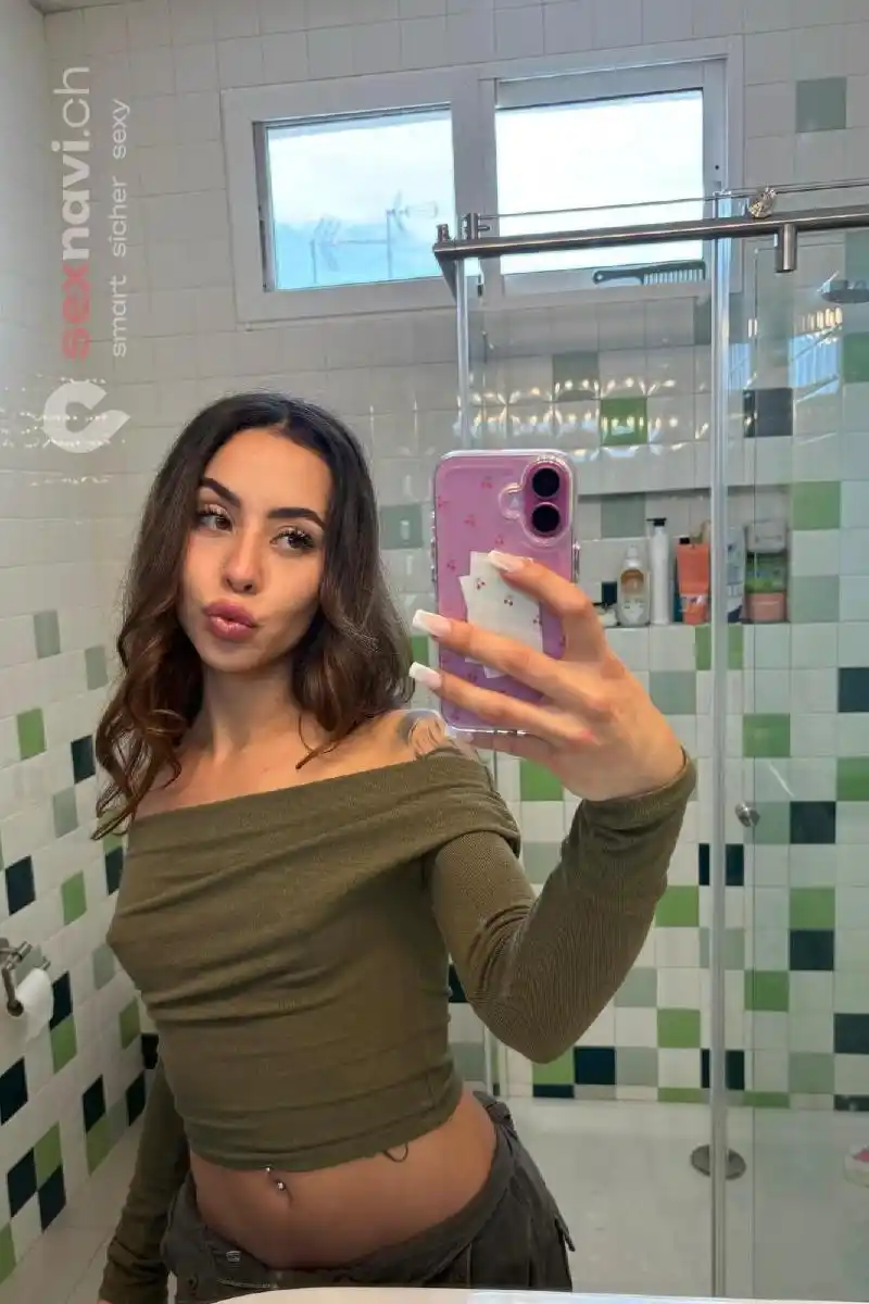 Bijou Perverse nymphomane Basel, Basel, Deutschland, Schweiz