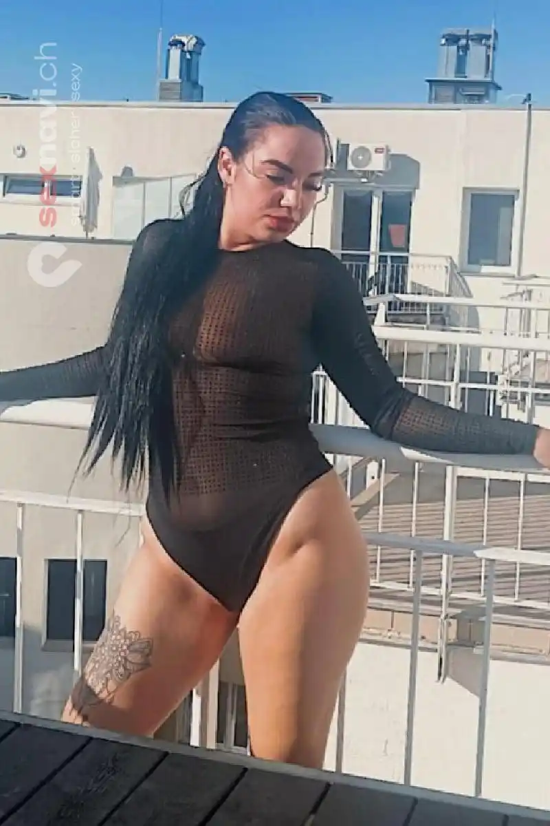 ZOE Rassig + Brand-heiss... Basel, Basel, Schweiz