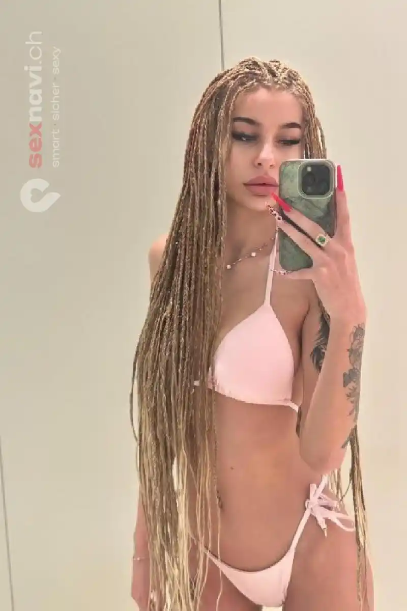 Maria Teeny 🔱🔱   Castello 🔱 🔱 Schweiz, Luzern , Brunnen, Schwyz