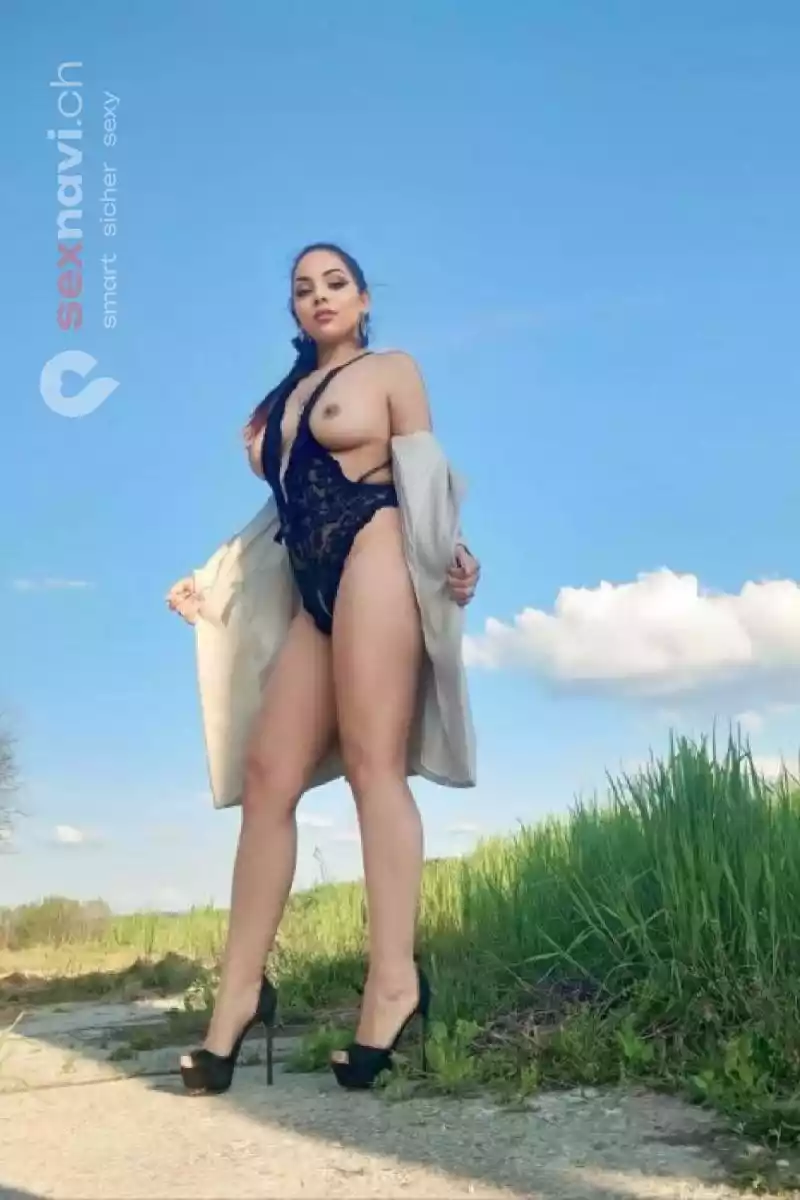 GIULIA Teenie steht auf Sperma Basel, Basel, Schweiz