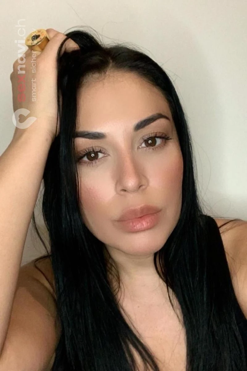 Natalia CHUBBY CHUBBY BEST BLOWJOB CIM Jura, Schweiz, Neuchatel / Neuenburg, Yverdon-les-Bains, Fribourg / Freiburg