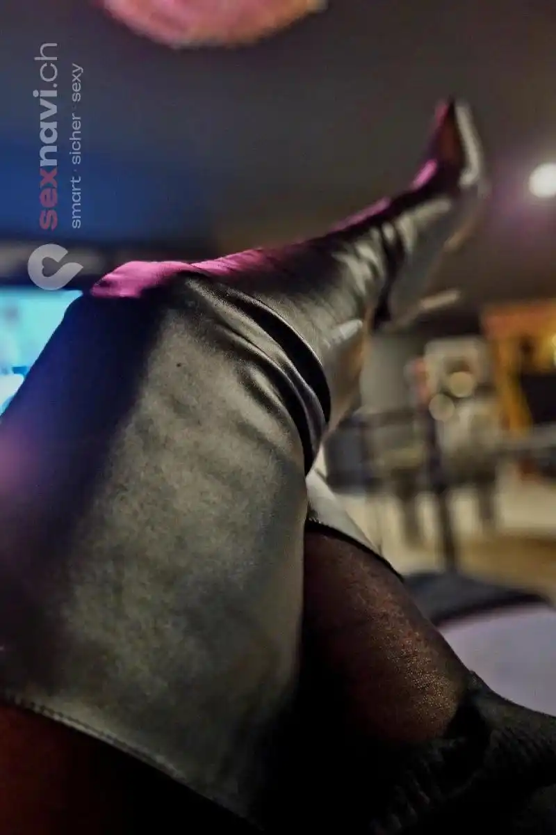 Med. Mistress Anna Ber&uuml;hrbar und sinnlich St.Gallen, Sevelen, Basel, Aargau, Schweiz