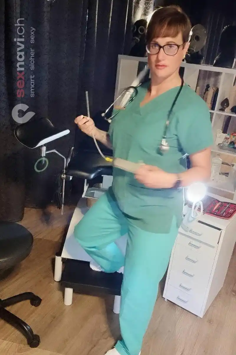 Med. Mistress Anna Ber&uuml;hrbar und sinnlich St.Gallen, Sevelen, Basel, Aargau, Schweiz