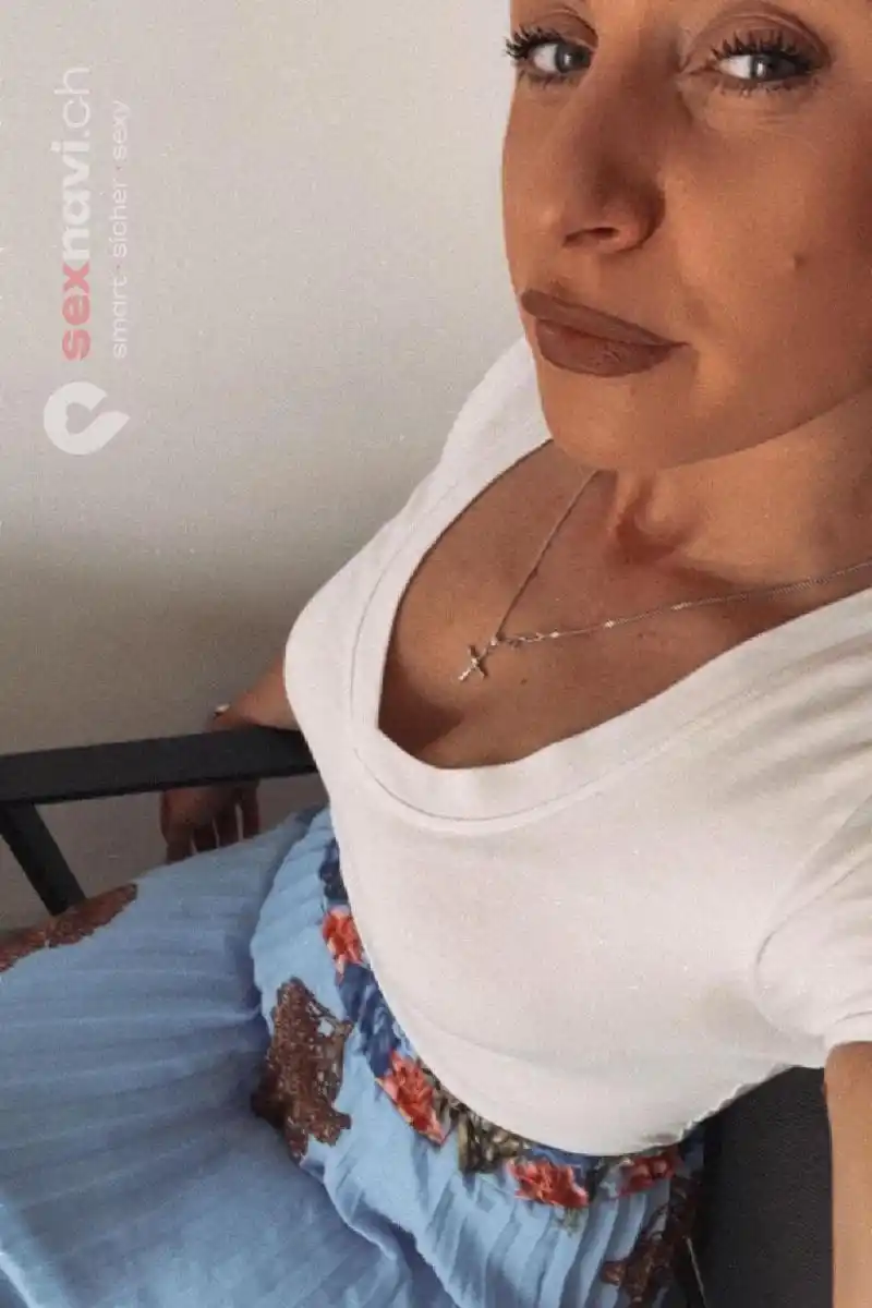 Nikita 😈 Hot Milf 🔞 Z&uuml;rich Umgebung, St.Gallen, Volketswil, Thurgau, Schweiz