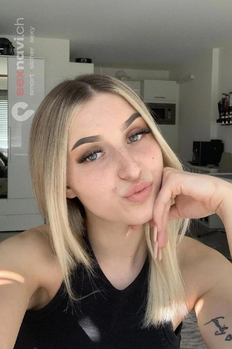 Sina 💗 Versaute Deutsche Basel, Basel, Schweiz, Solothurn