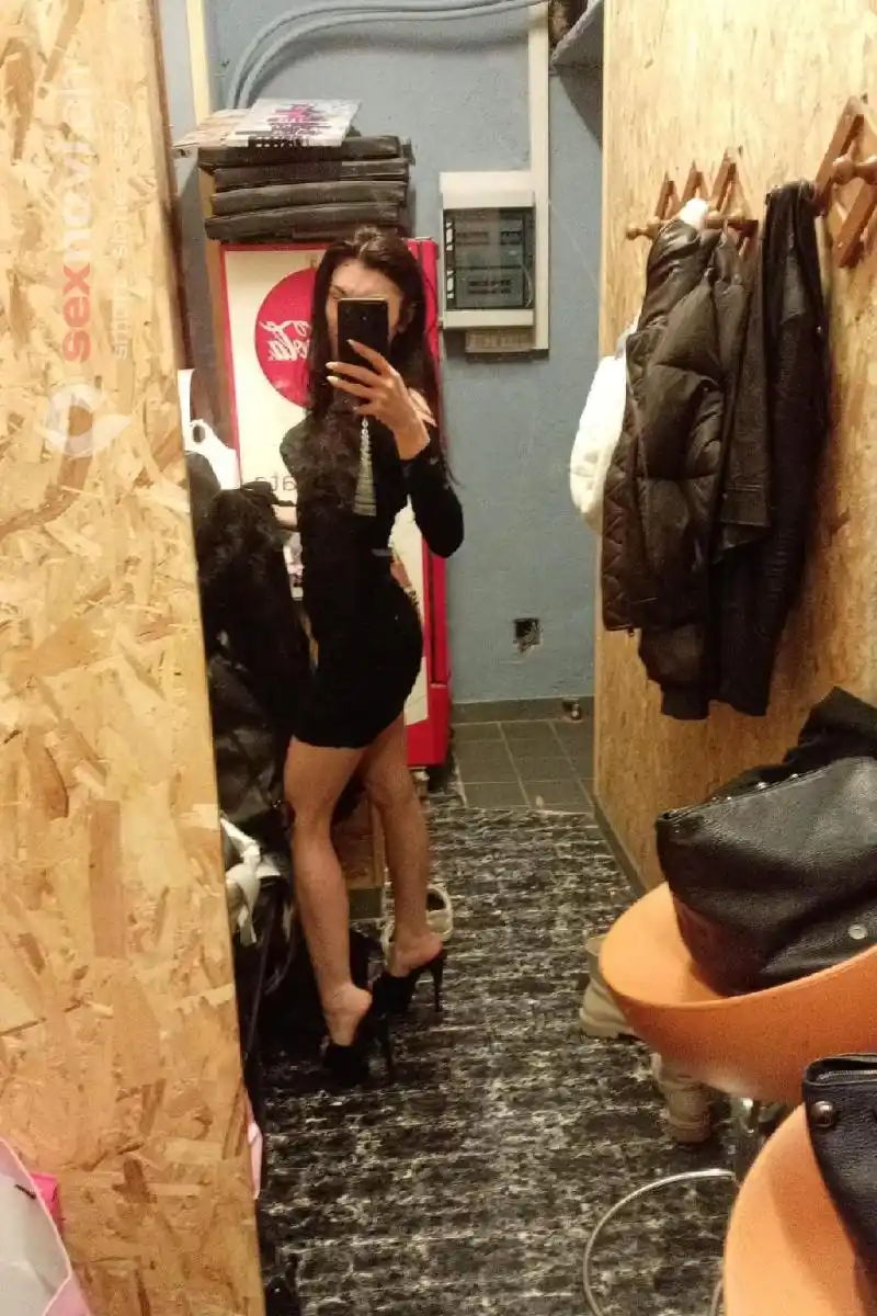 Alessia 🔥 Love to blow you 🔥 Z&uuml;rich Umgebung, St.Gallen, Volketswil, Thurgau, Schweiz