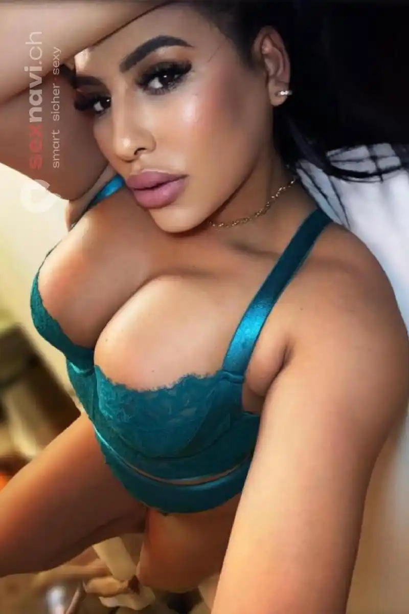 Dina Natur Brust Basel, Basel, Deutschland, Schweiz