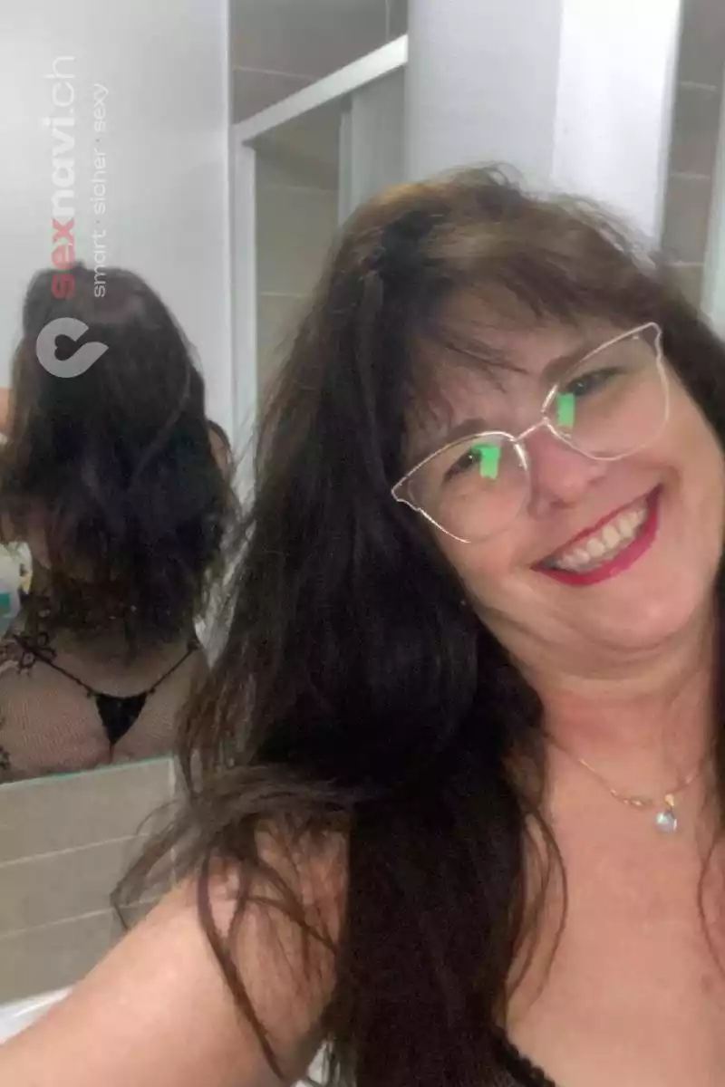 Rosi COUGAR COUGAR NYMHO Waadt, Schweiz, Neuchatel / Neuenburg, Yverdon-les-Bains, Fribourg / Freiburg