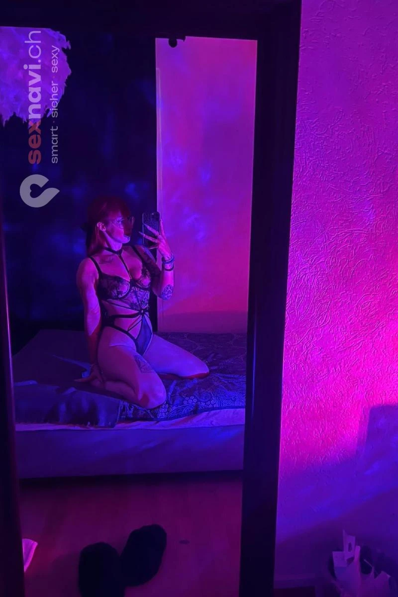 Rose TEEN TEEN COME IN MOUTH Jura, Schweiz, Biel/Bienne - Grenchen, Solothurn, La Chaux-de-Fonds