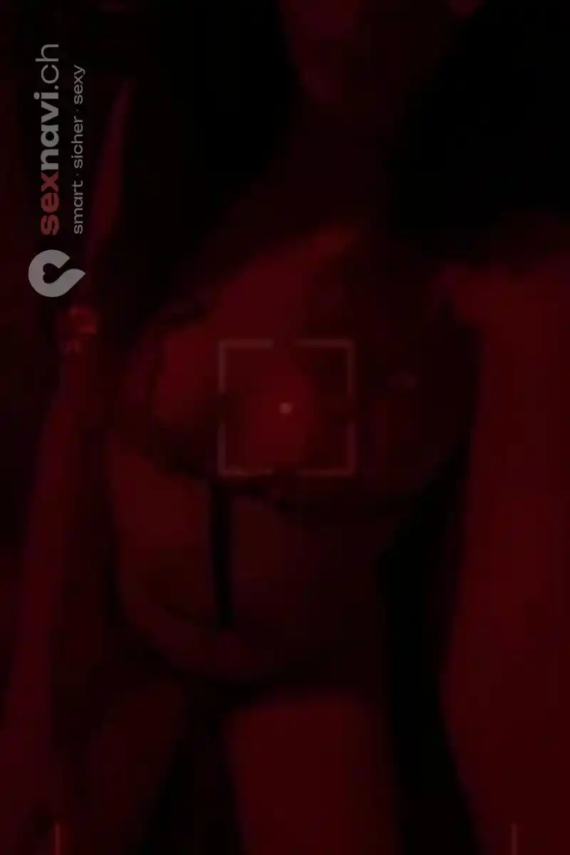 SKINNY-LENA Brandheiss... Hodenmassage Zürich Umgebung, Schaffhausen, Zürich Stadt, Schweiz, Thayngen